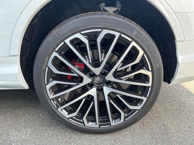 אאודי SQ7