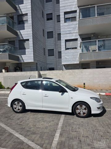 מודעת רכב יונדאי i30