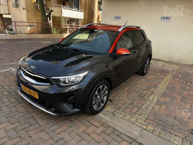 מודעת רכב קיה סטוניק 2