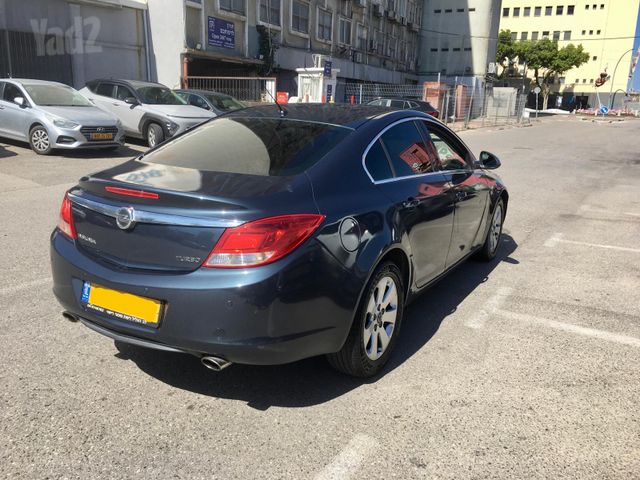 אופל אינסיגניה