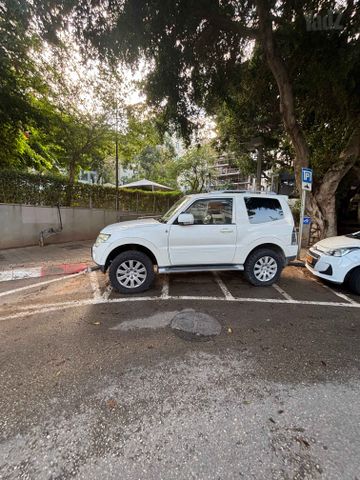 מודעת רכב מיצובישי פג'רו