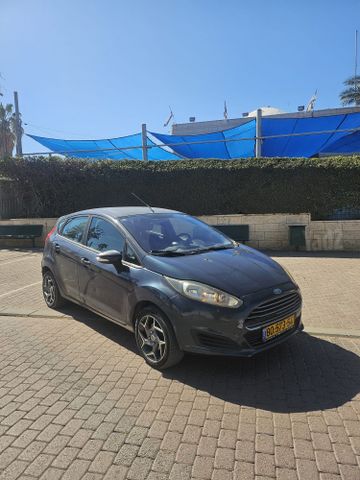 מודעת רכב פורד פיאסטה