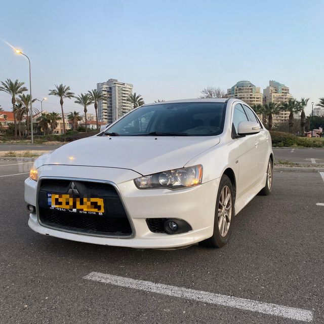 מודעת רכב מיצובישי לנסר