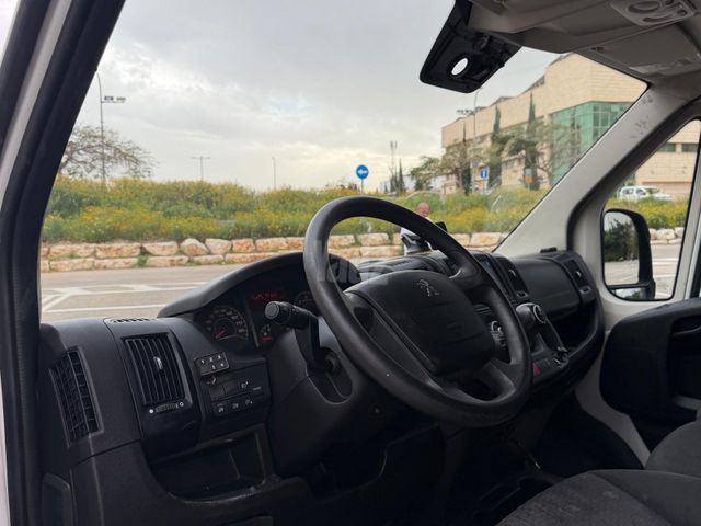 פיג'ו בוקסר