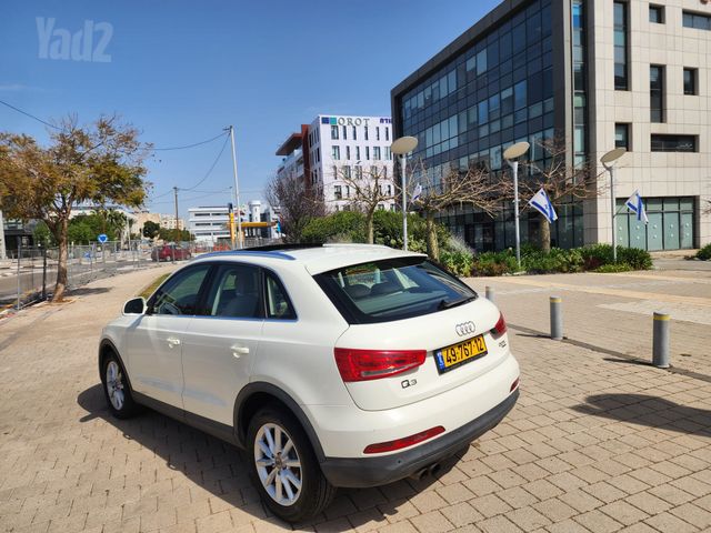 אאודי Q3