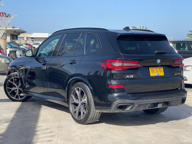ב מ וו X5