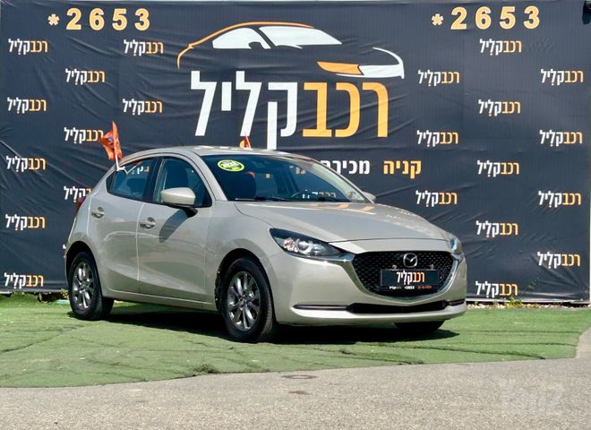 מודעת רכב מאזדה 2