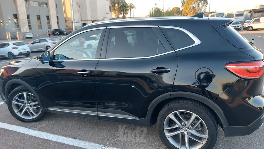 אם ג'י EHS PHEV
