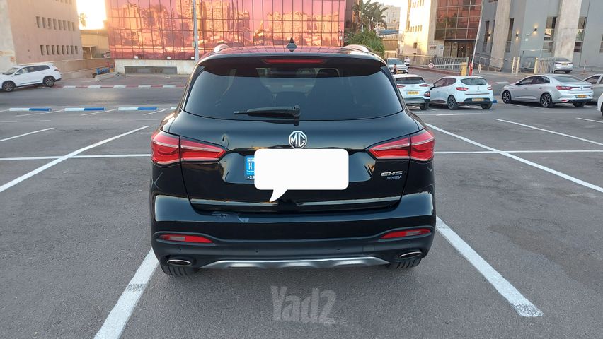 אם ג'י EHS PHEV