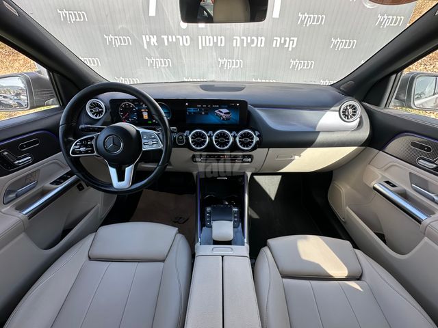 מרצדס-בנץ GLA