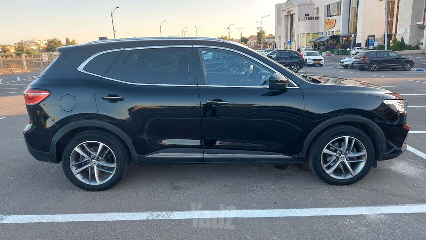 אם ג'י EHS PHEV