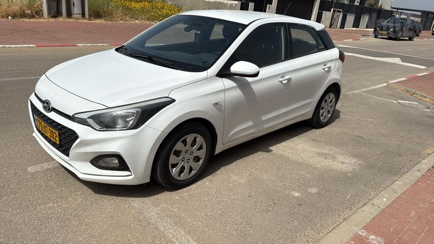 מודעת רכב יונדאי i20