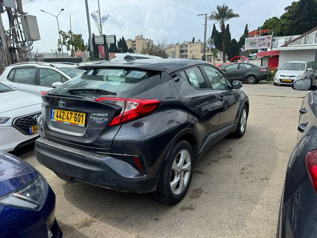 טויוטה C-HR