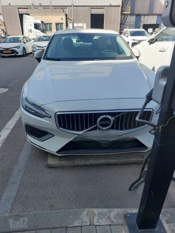 וולוו S60