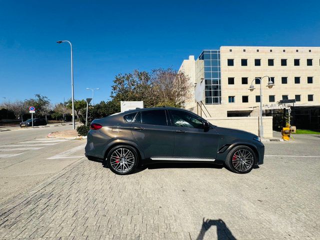 ב מ וו X6