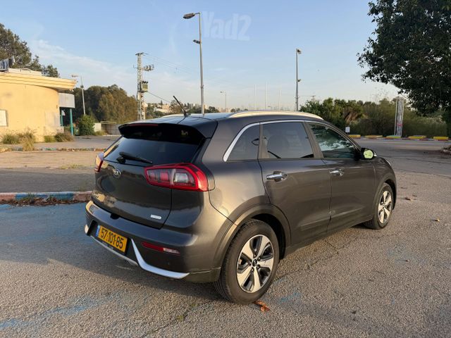 קיה נירו
