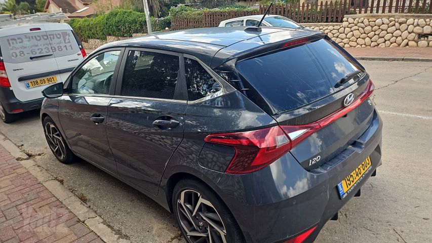 יונדאי i20