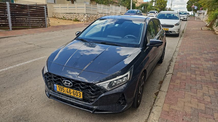 יונדאי i20