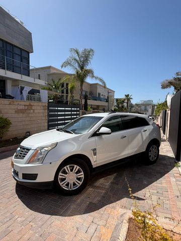קאדילק SRX
