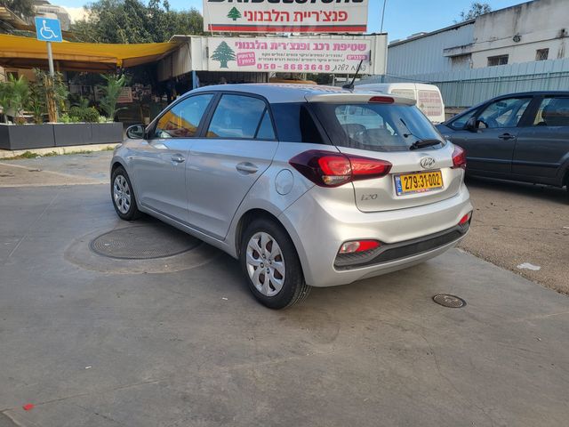 יונדאי i20