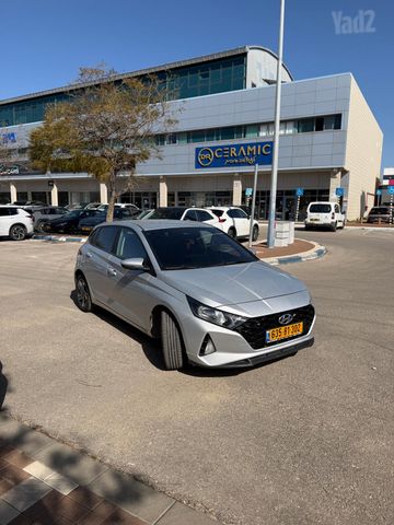 יונדאי i20