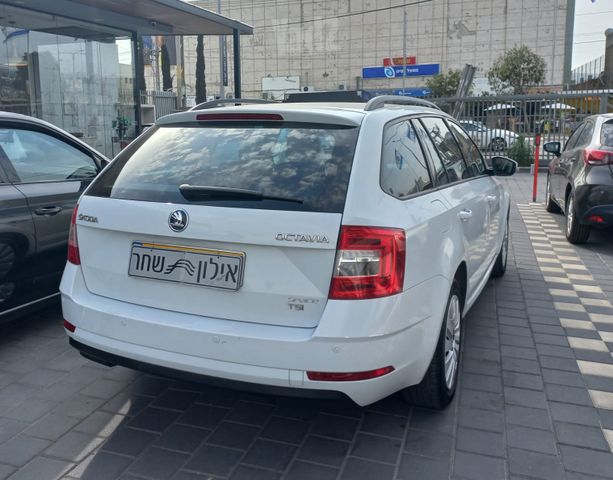 סקודה אוקטביה
