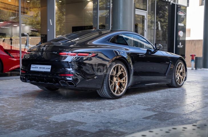 מרצדס-בנץ AMG GT