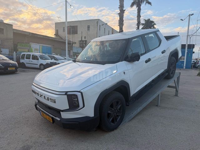 מקסוס אי-טרון 9