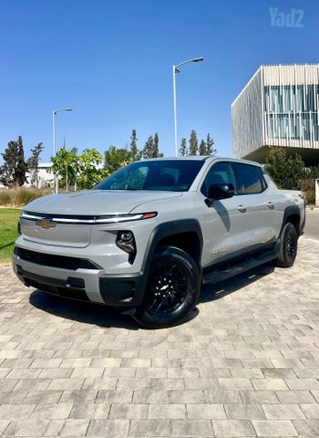מודעת רכב שברולט סילברדו EV