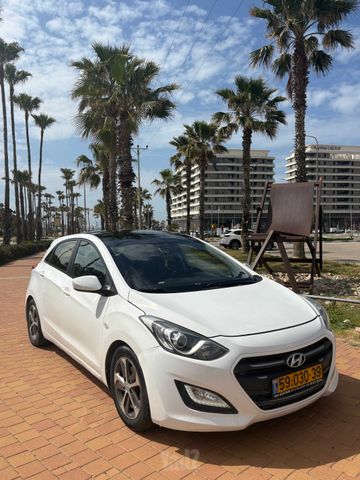 יונדאי i30