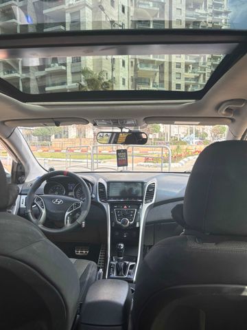 יונדאי i30