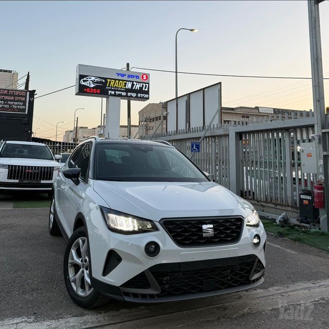 מודעת רכב סיאט ארונה