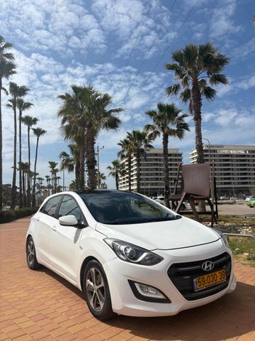 יונדאי i30