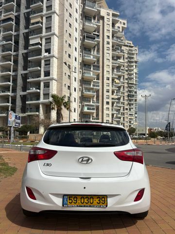 יונדאי i30