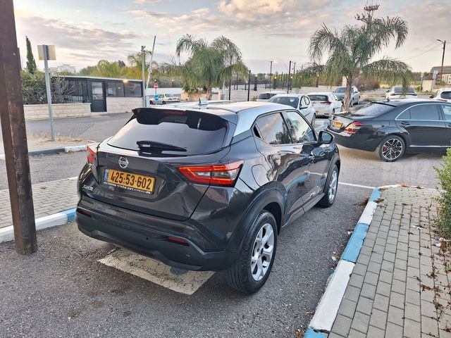 ניסאן ג'וק