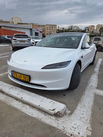 מודעת רכב טסלה מודל 3
