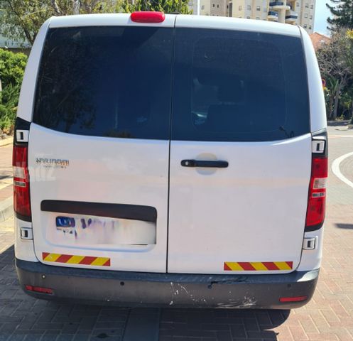 יונדאי H-1 / i800