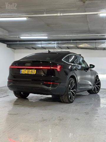 אאודי Q8 e-tron
