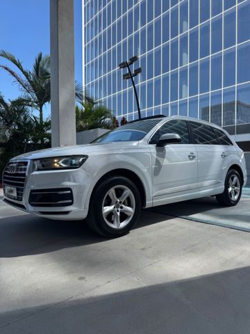 מודעת רכב אאודי Q7