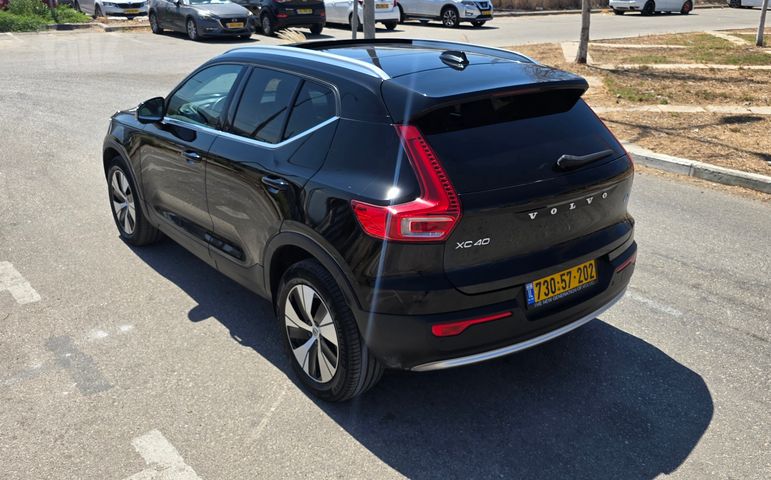 וולוו XC40