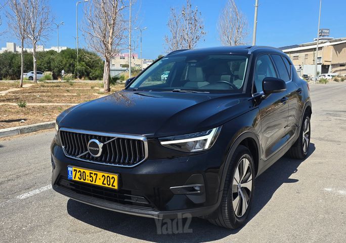 וולוו XC40