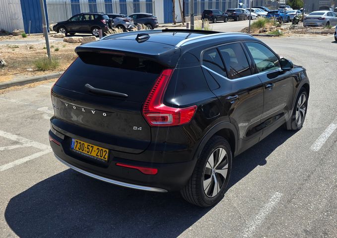 וולוו XC40