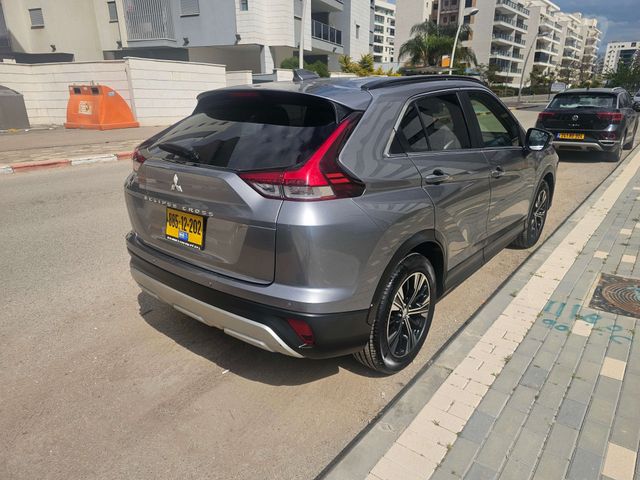 מיצובישי אקליפס קרוס