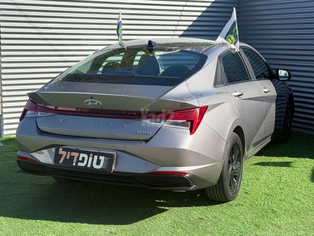 יונדאי אלנטרה