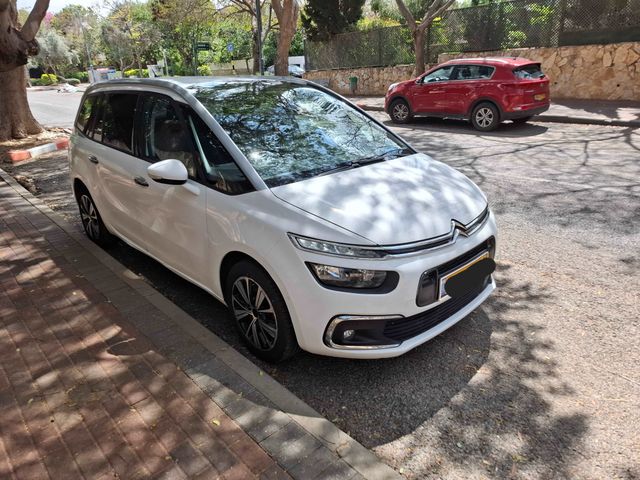 מודעת רכב סיטרואן C4 פיקאסו