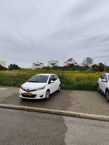 מודעת רכב טויוטה יאריס
