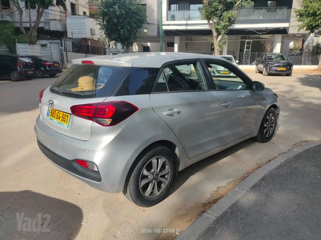 יונדאי i20