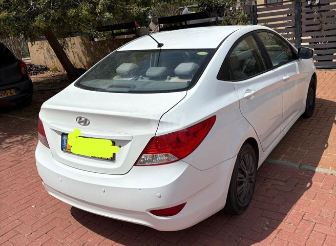 יונדאי אקסנט i25