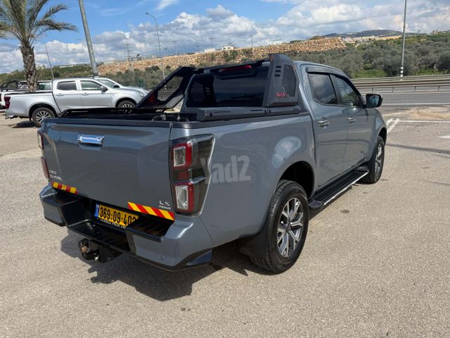 מודעת רכב איסוזו די-מקס