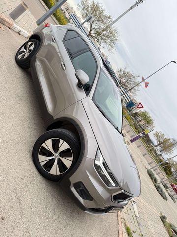 וולוו XC40